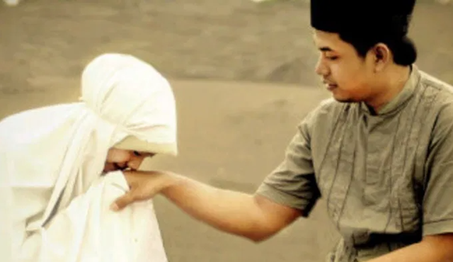 Doa Meluluhkan Hati Seseorang