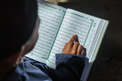 keutamaan surat al mulk sebelum tidur sebelum