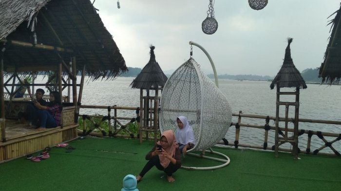Saung Apung Napak Sancang
