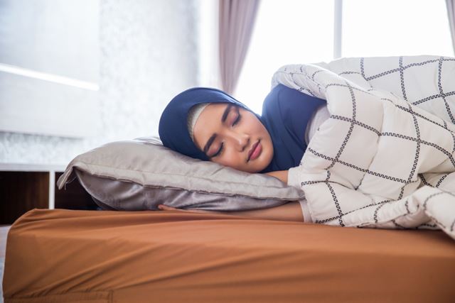 Apakah Tidur Seharian dapat Membatalkan Puasa