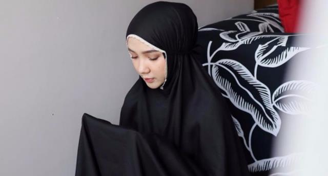 Tata Cara Sholat Idul Fitri di Rumah