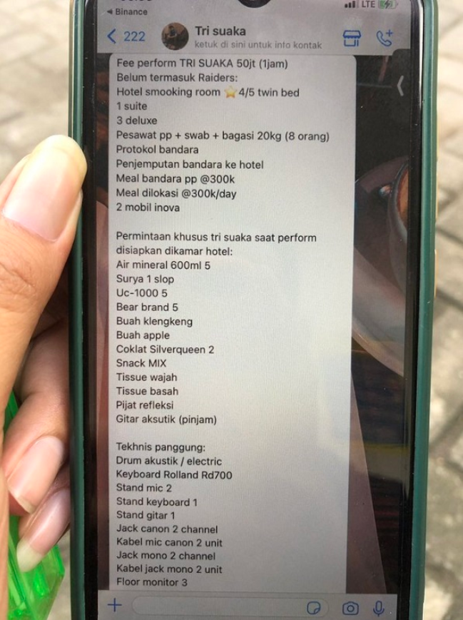 Chat Tri Suaka
