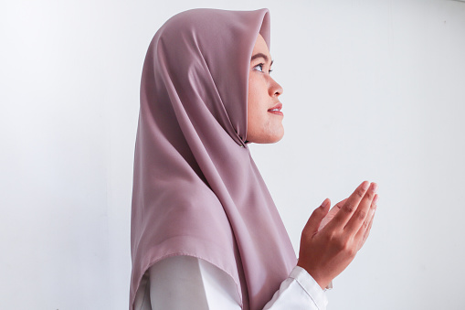 Doa Menghentiksn Darah Istihadhah