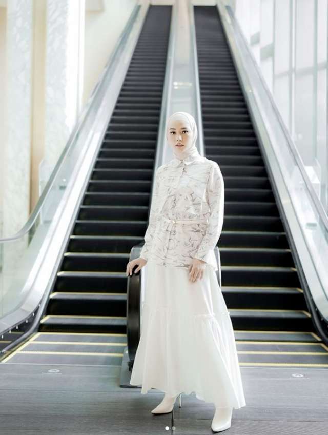 ala selebgram ootd hijab rok