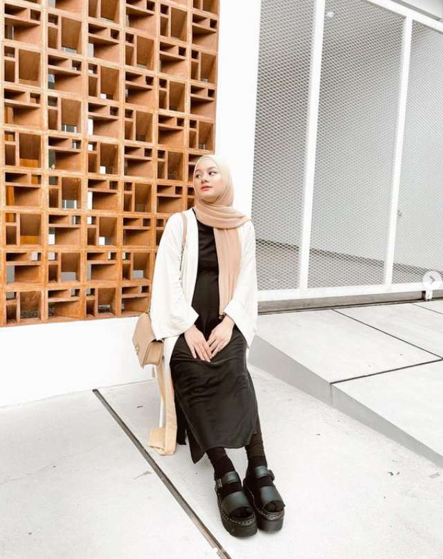 ala selebgram ootd hijab rok