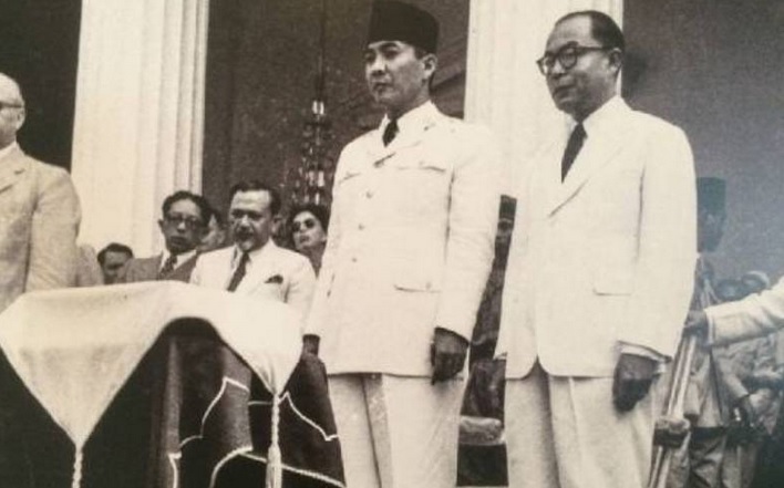 Hasil Sidang PPKI Tanggal 18 Agustus 1945
