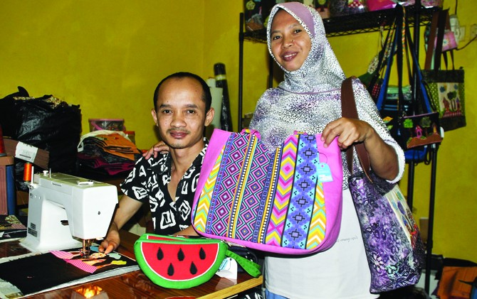 Wirausaha Kerajinan Bahan Limbah adalah