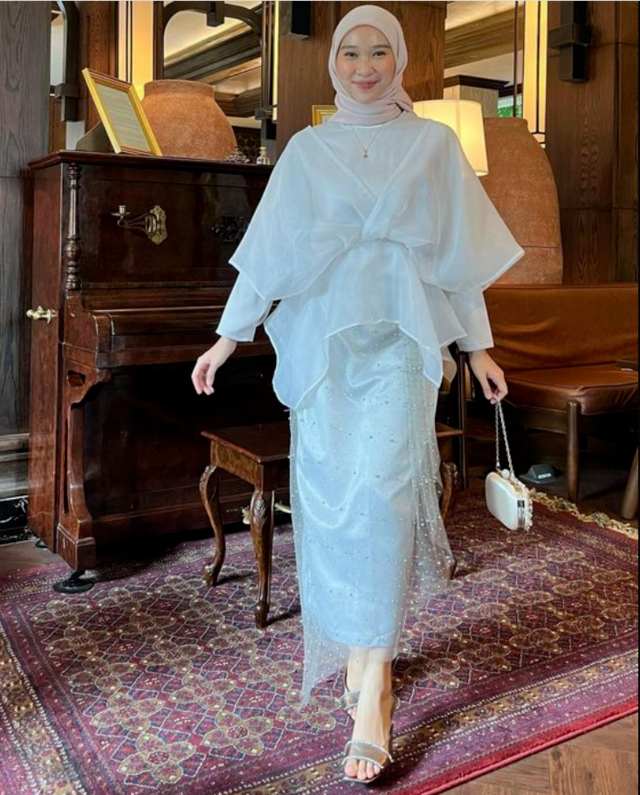model kebaya modern hijab untuk orang gemuk