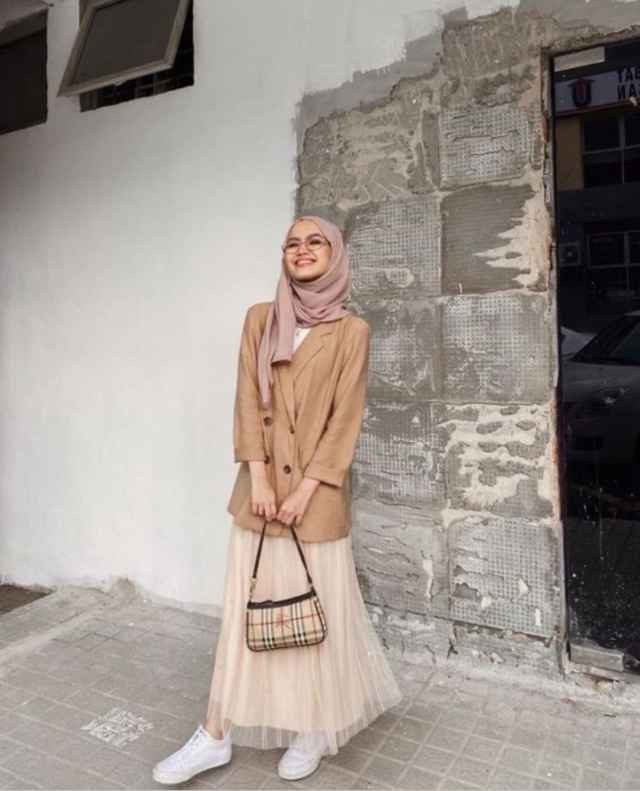style hijab rok dan kemeja