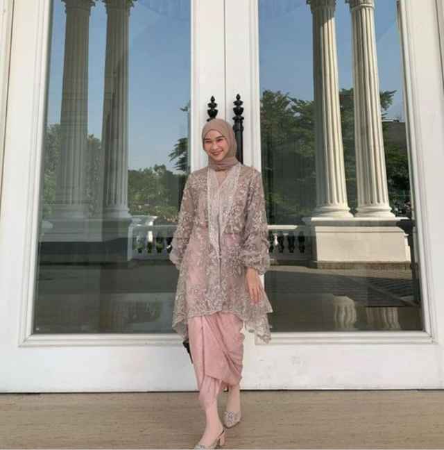 model kebaya wisuda untuk orang gemuk berjilbab