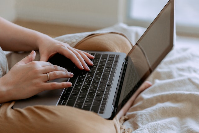 body email lamaran kerja