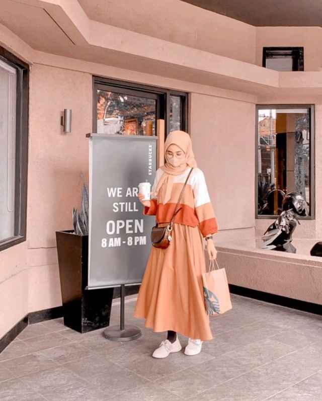 ala selebgram ootd hijab rok