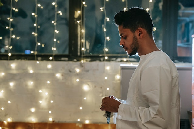 Bacaan Dzikir Setelah Sholat Fardhu Sesuai Sunnah, Patut Dibaca!