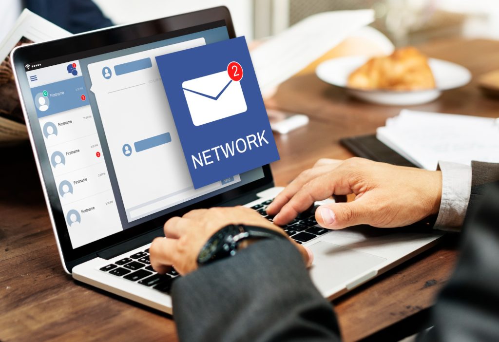 contoh lamaran kerja via email