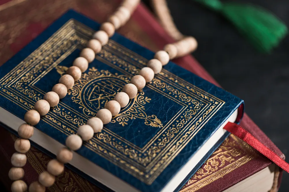 hukum merayakan maulid nabi dan dalilnya