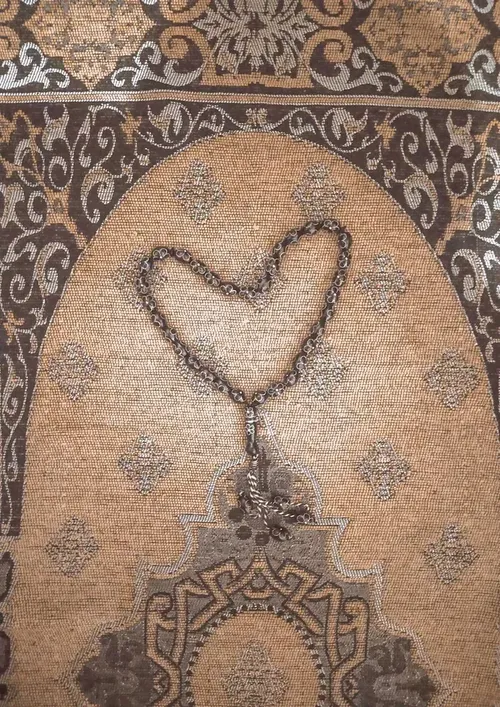 gambar sajadah dan tasbih aesthetic