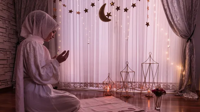 hikmah berpuasa di bulan ramadhan