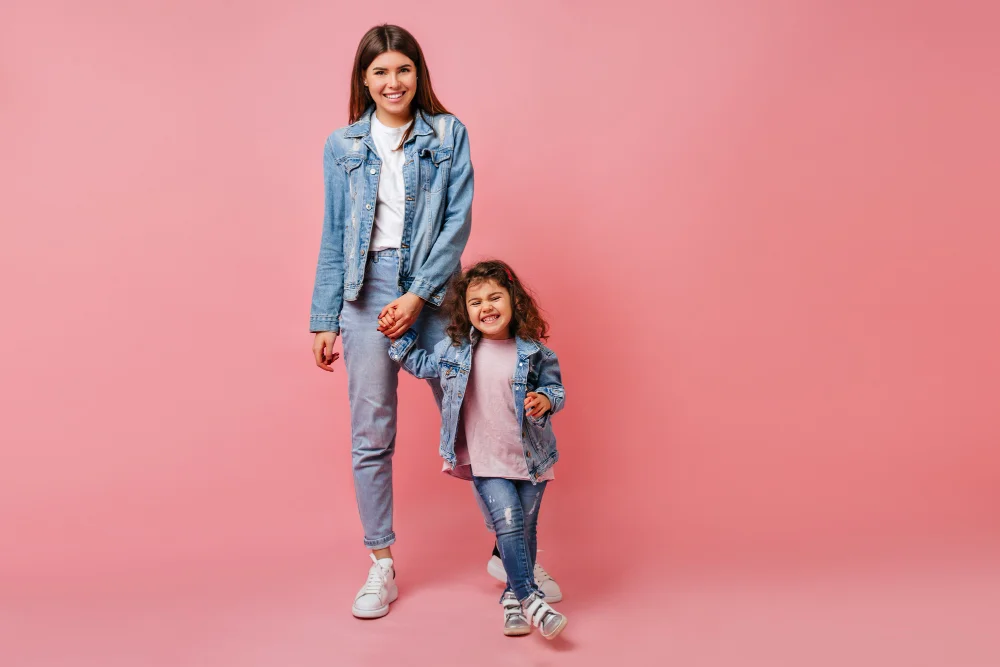10+ Inspirasi OOTD Ibu dan Anak untuk Tampil Kompak!