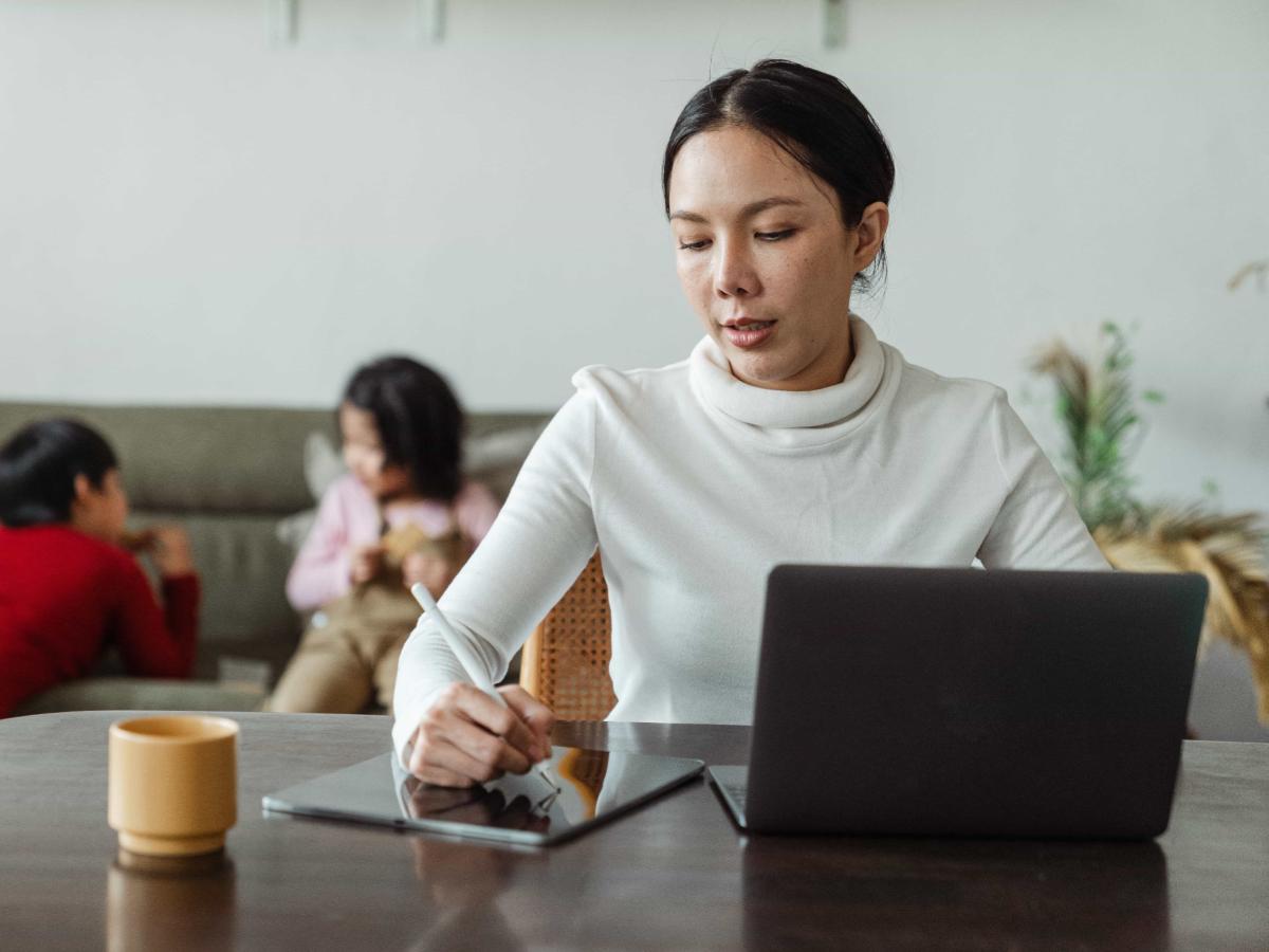 kerja-online-untuk-ibu-rumah-tangga