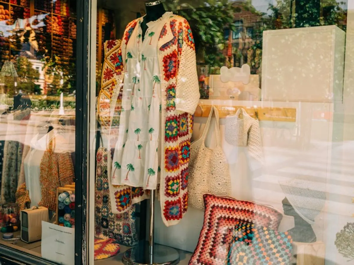 cara menjual hasil rajutan ke luar kota