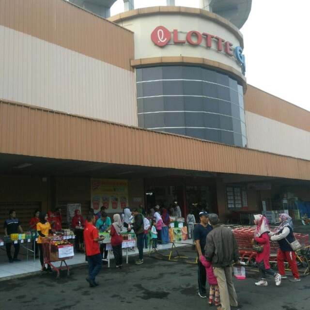 Tentang Lotte Grosir Bandung 