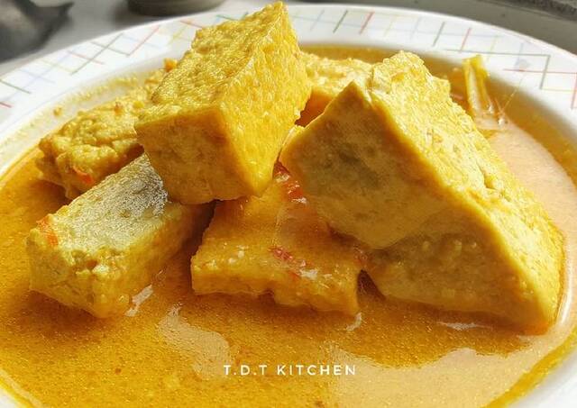 Warteg Jaya Bahari adalah salah satu warteg yang cukup terkenal di Ibukota Jakarta dengan harga yang murah dengan menu beragam. 