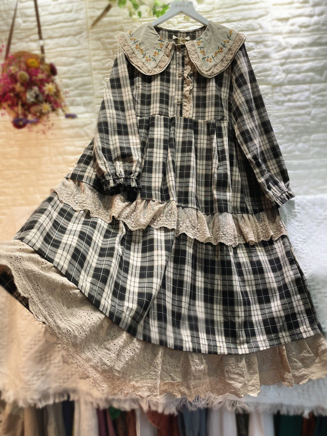 Gamis Berenda dan Flowy yang Casual namun Tetap Feminim 