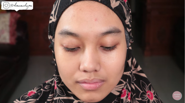 scarlett whitening acne essence toner