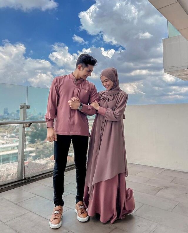 6 Gamis Couple Model Baju Gamis [year] Stylish dan Kompak 