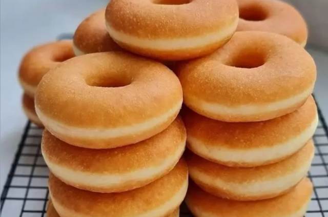 15 Menu Takjil Kekinian yang Hemat Dan Praktis, Ini Resepnya! Donat Kekinian