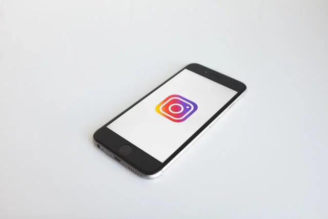 100 Ide Bio Instagram untuk Jualan dari yang Aesthetic hingga yang Unik