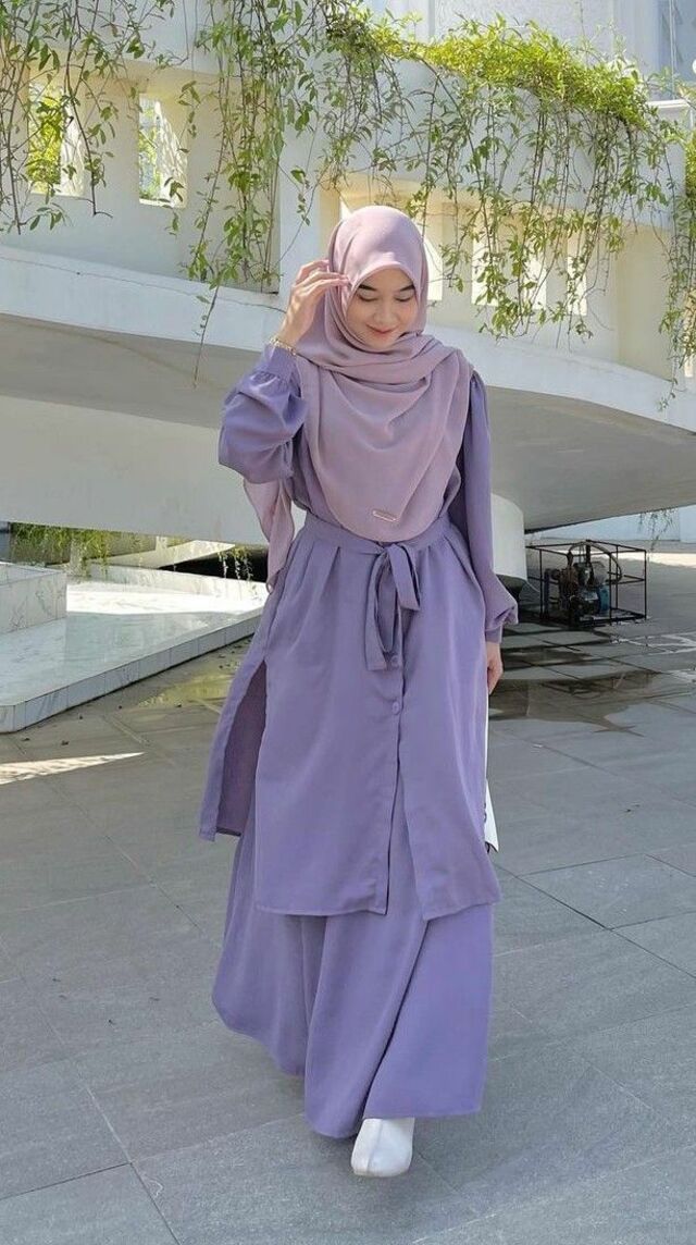 Gamis Model Simple dengan Warna Soft Purple 