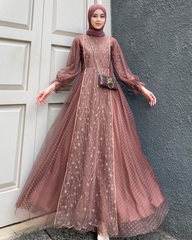 7 Model Baju Gamis Brokat Lengan Balon, Mewah dan Gorgeous 7 Model Baju Gamis Brokat Lengan Balon, Mewah dan Gorgeous