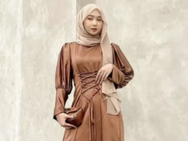 10 Inspirasi Model Baju Gamis Terbaru Stylish dan Keren 10 Inspirasi Model Baju Gamis Terbaru Stylish dan Keren