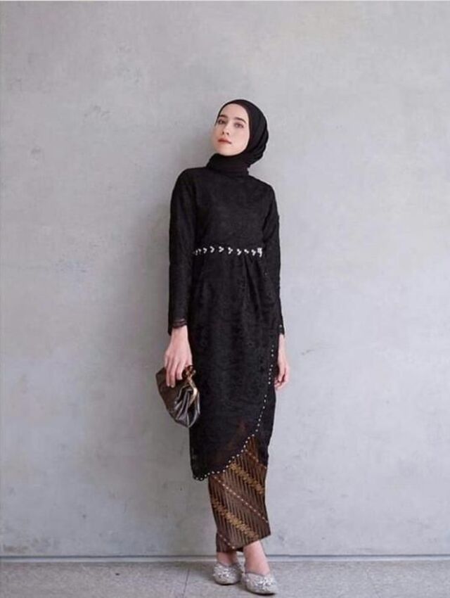 Tampil Elegan dengan 10 List Model Baju Brokat Gamis Model Kebaya Hitam yang Natural dan Cocok Kemana-mana