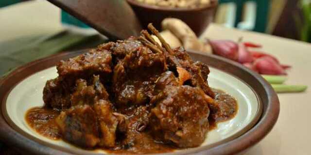 21 Nama Makanan Indonesia yang Jarang Orang Tahu Rabeg