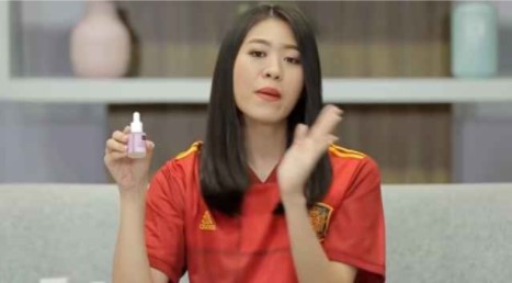 REVIEW Scarlett Whitening Acne Serum Skincare Untuk Kulit Berjerawat scarlett whitening acne serum review evermos