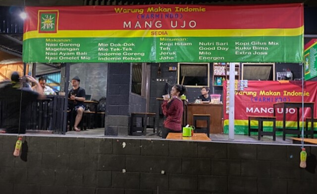 Warung Mang Ujo  Warmindo Malang 