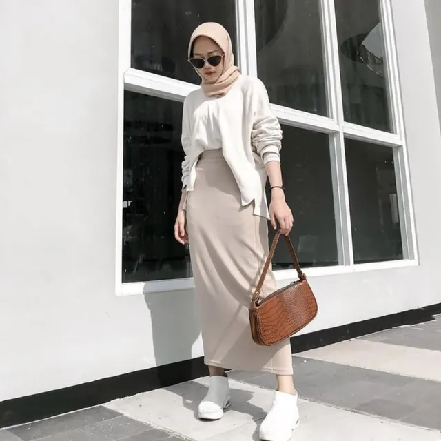 12 OOTD Bukber Hijab Rok Elegan, Pancarkan Kecantikanmu ootd bukber rok hijab