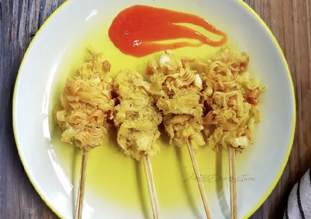 9 Resep Telur Gulung untuk Jualan 1000an, Gurih & Lezat! resep telur gulung untuk jualan 1000an