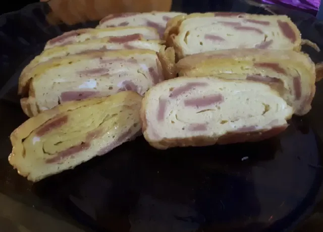 9 Resep Telur Gulung untuk Jualan 1000an, Gurih & Lezat! resep telur gulung untuk jualan 1000an