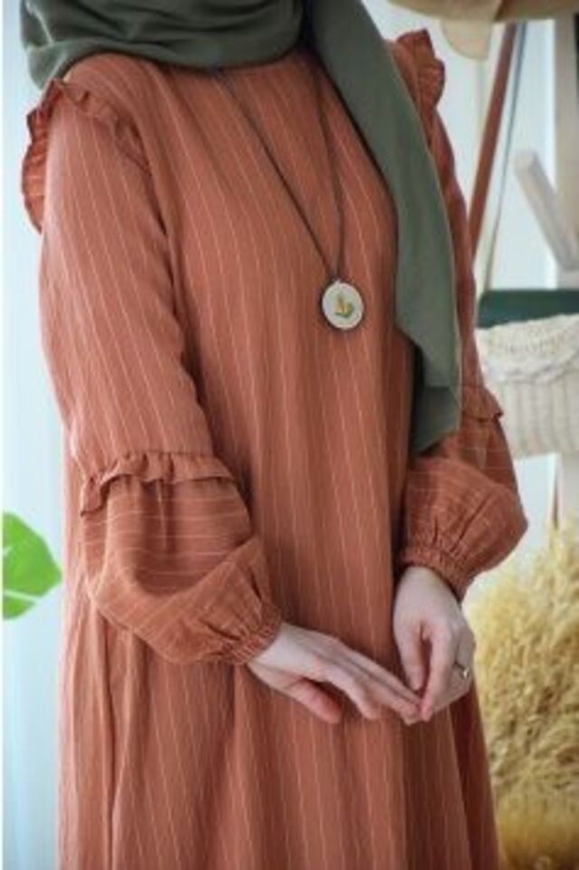 10+ Contoh Model Ujung Lengan Baju Gamis Cantik dan Elegan 10+ Contoh Model Ujung Lengan Baju Gamis Cantik dan Elegan