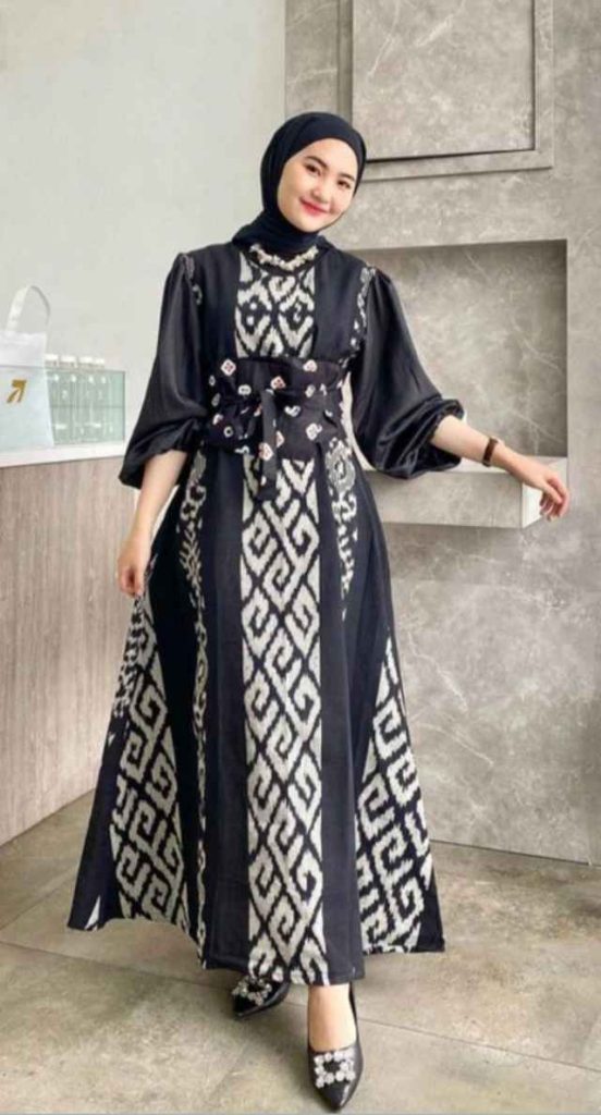 13+ Model Baju Gamis Batik Kombinasi Kain Polos Remaja gamis batik kombinasi polos remaja