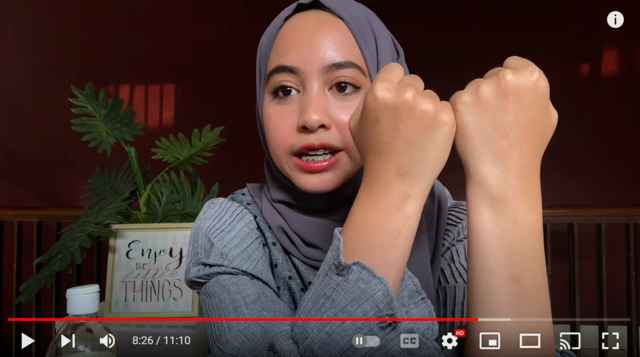 REVIEW Produk : Scarlett Whitening Shower Scrub, Hempaskan Warna Kulit Belang! Scarlett Whitening Shower Scrub