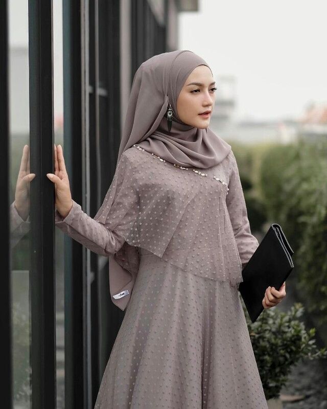 7 Model Baju Gamis Brokat Lengan Balon, Mewah dan Gorgeous 7 Model Baju Gamis Brokat Lengan Balon, Mewah dan Gorgeous