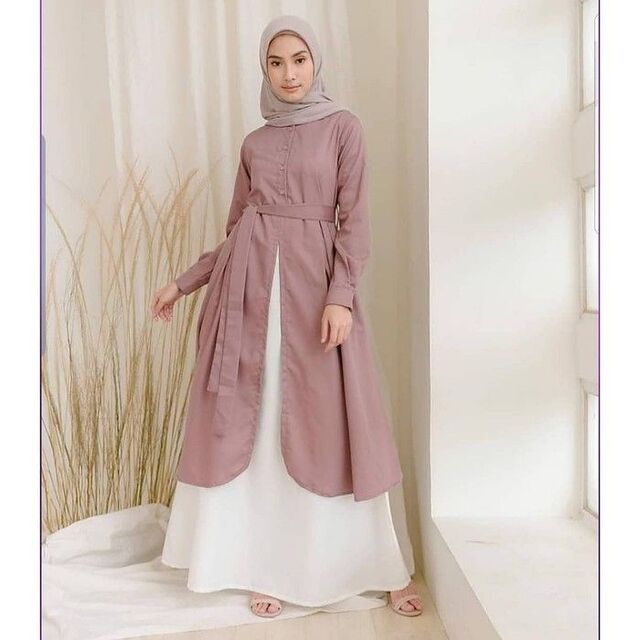 Model Gamis Kombinasi Kemeja Panjang dan Rok Putih