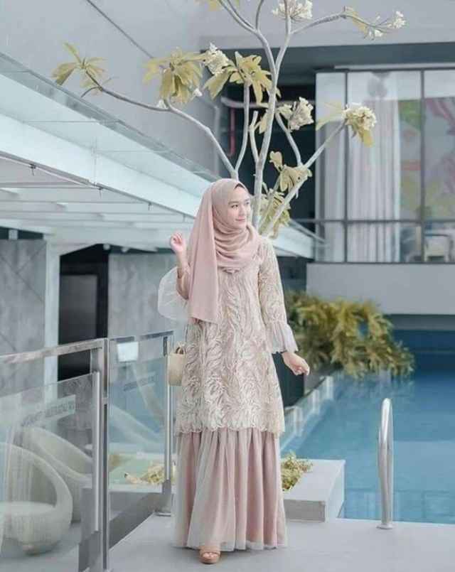 model gamis brokat simple elegan