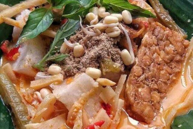 21 Nama Makanan Indonesia yang Jarang Orang Tahu Sompil