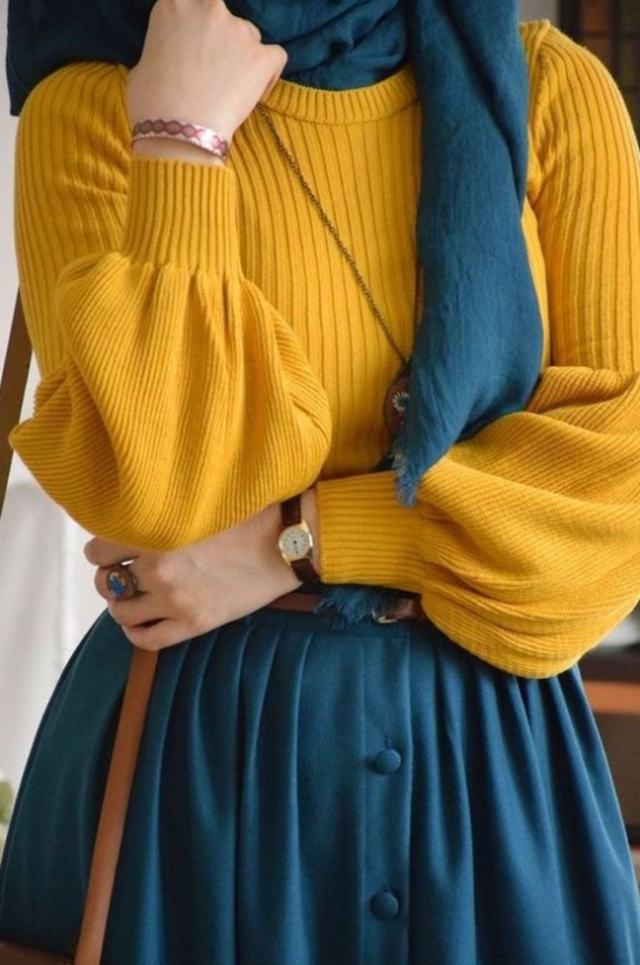 Sweater Lengan Balon