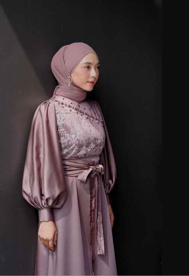 model gamis sederhana tapi elegan